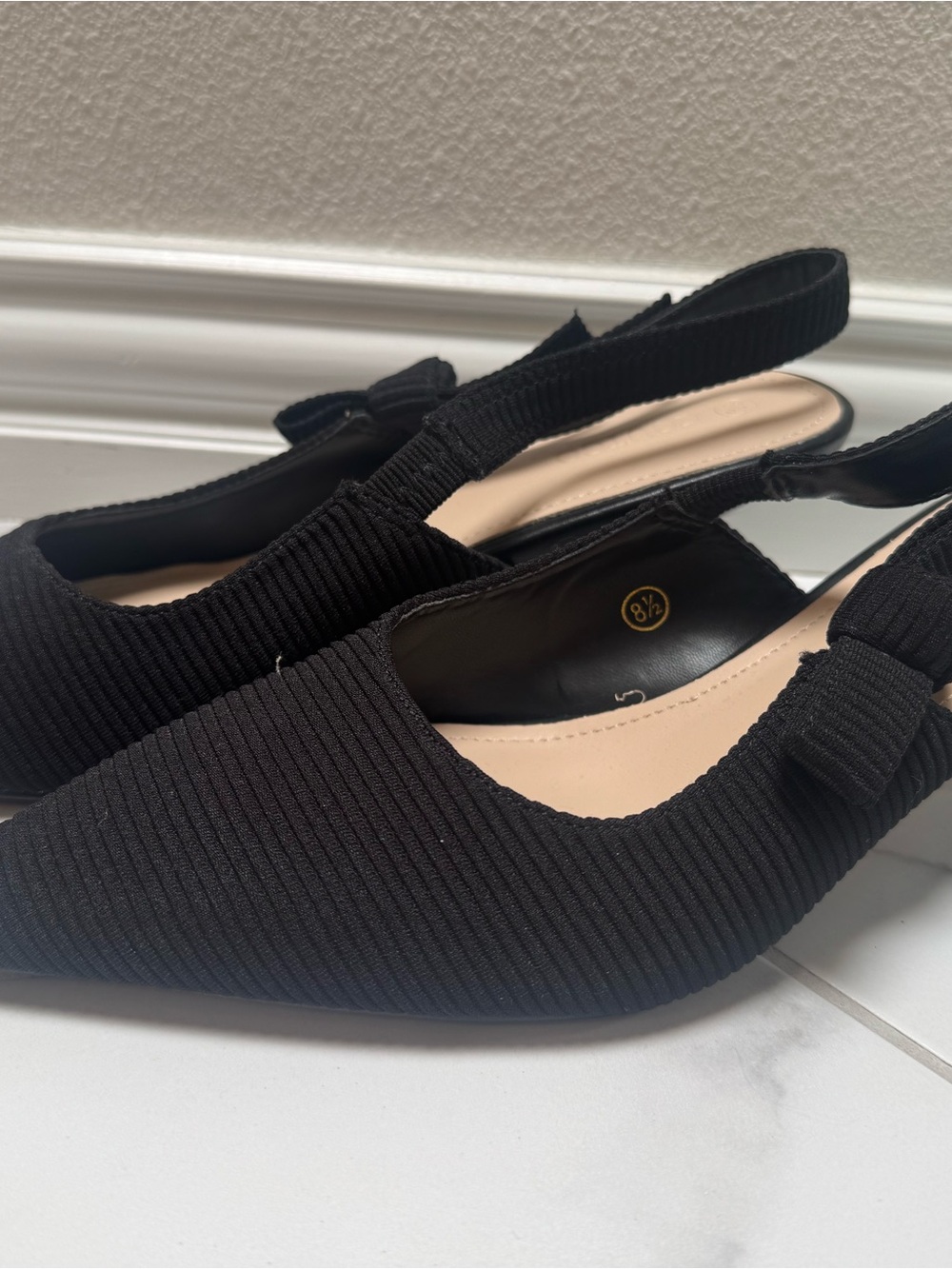 Women’s Black Ribbed Slingback Pointed-Toe Flats